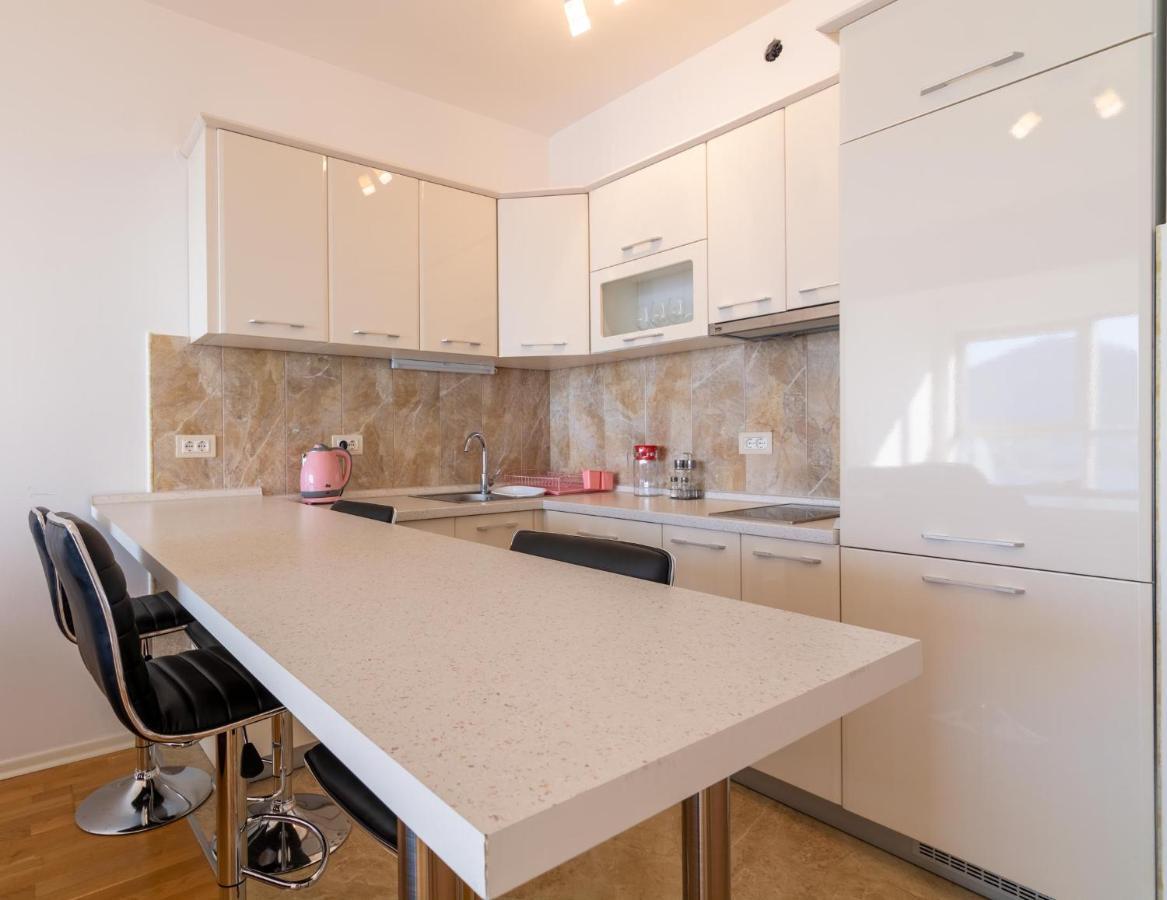 Apartment H704 Budva Bagian luar foto